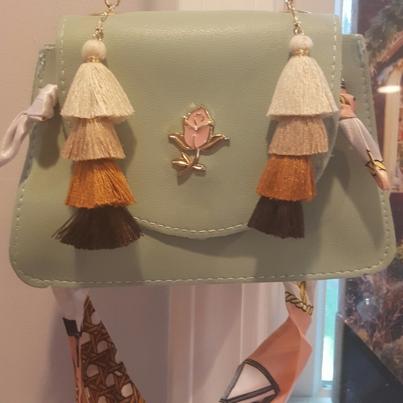 Earrings And Mini Purse set - Picture 2 of 6